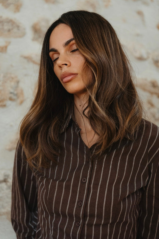 Perruque Isabelle brun ambré en cheveux 100 % naturels – vue 1