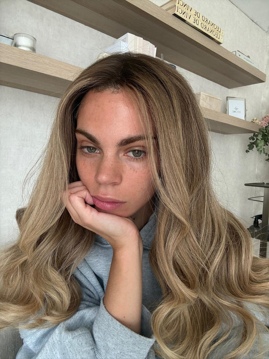Perruque Noémie – Blonde en cheveux 100 % naturels – vue 1